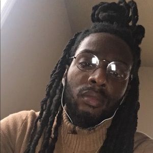 Meet your Posher, Deonte